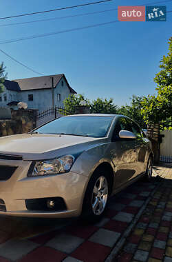 Седан Chevrolet Cruze 2011 в 