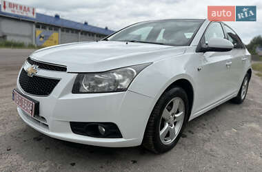 Седан Chevrolet Cruze 2011 в Рівному