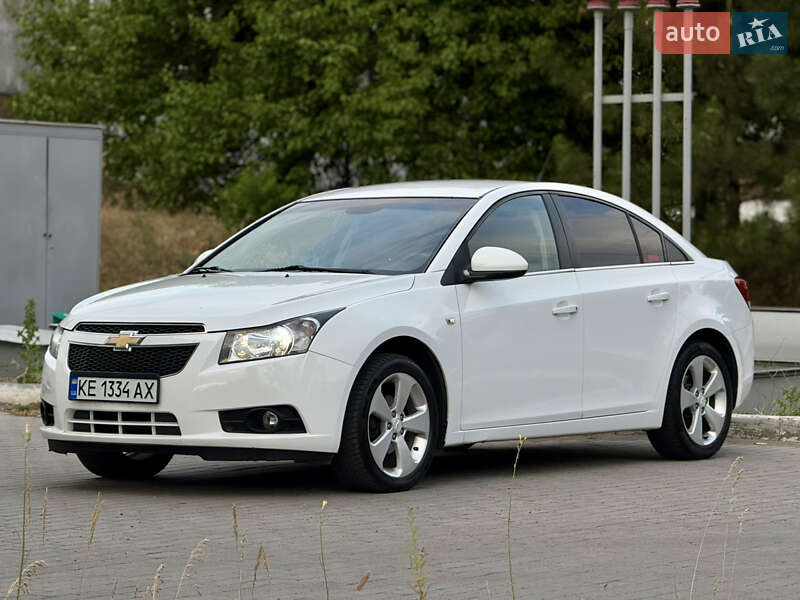 Седан Chevrolet Cruze 2010 в Дніпрі