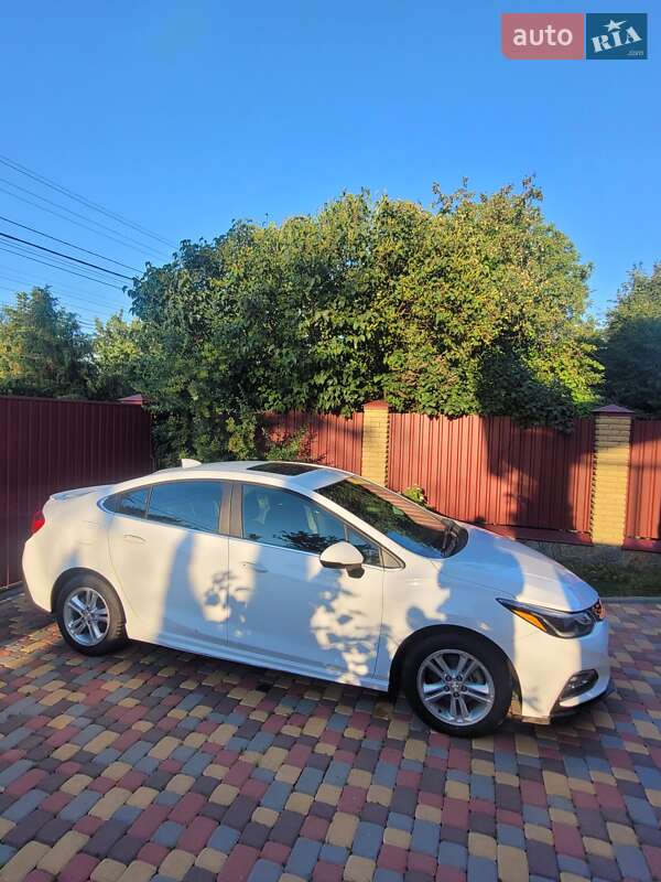 Седан Chevrolet Cruze 2016 в Вінниці