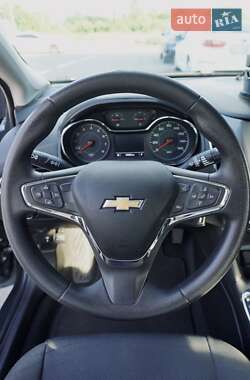 Седан Chevrolet Cruze 2018 в Киеве