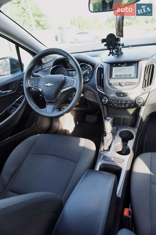 Седан Chevrolet Cruze 2018 в Лохвице