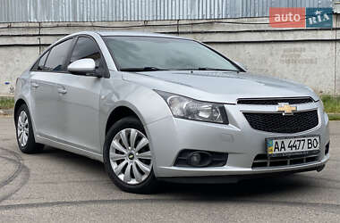 Седан Chevrolet Cruze 2012 в Києві