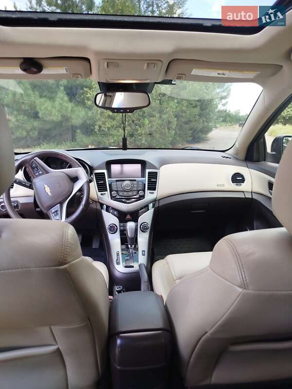 Седан Chevrolet Cruze 2013 в Краматорске