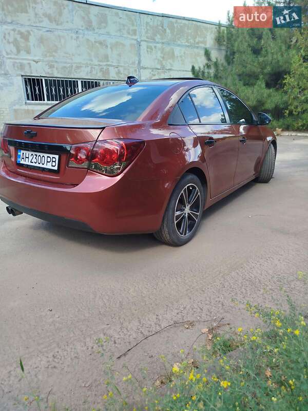 Седан Chevrolet Cruze 2013 в Краматорске