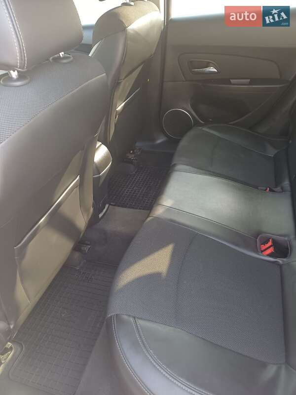 Универсал Chevrolet Cruze 2012 в Николаеве