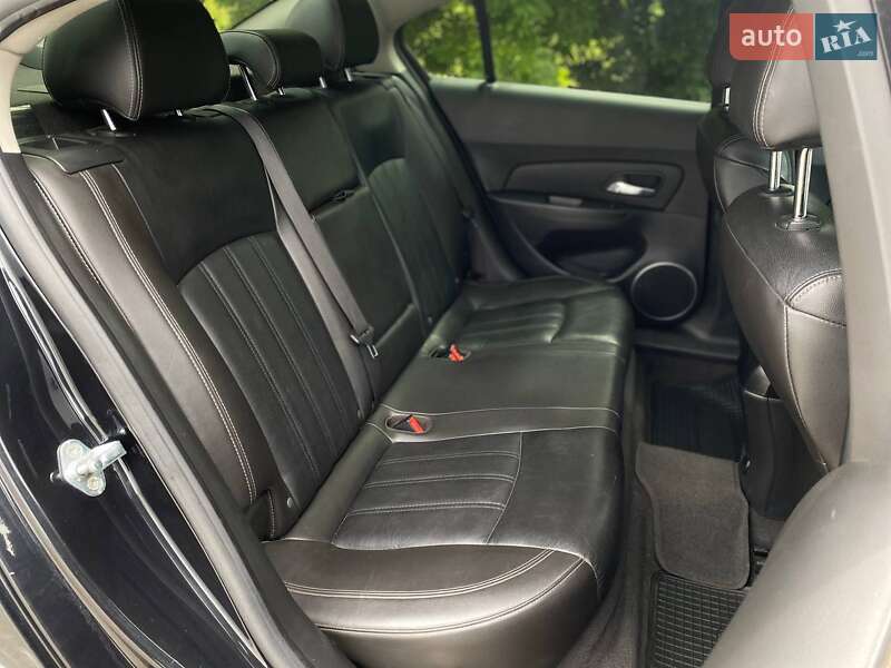 Седан Chevrolet Cruze 2012 в Киеве
