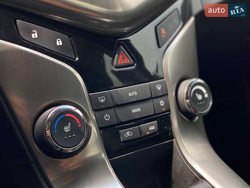 Седан Chevrolet Cruze 2012 в Киеве