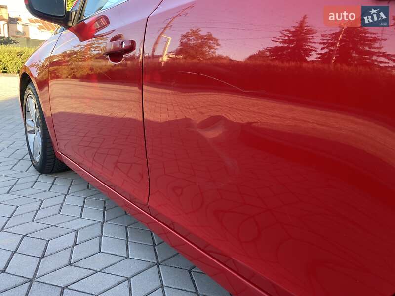 Седан Chevrolet Cruze 2015 в Львове