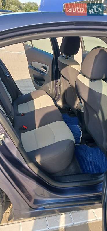 Седан Chevrolet Cruze 2014 в Сумах