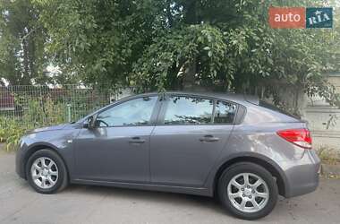 Хэтчбек Chevrolet Cruze 2012 в Каменском