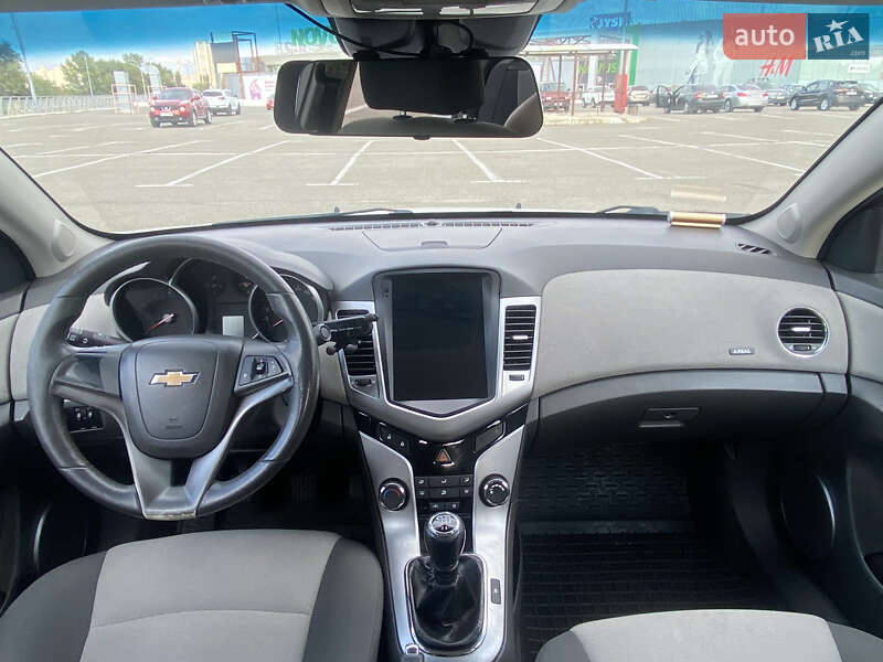 Седан Chevrolet Cruze 2009 в Киеве фото 9 Седан Chevrolet Cruze 2009 в Киеве