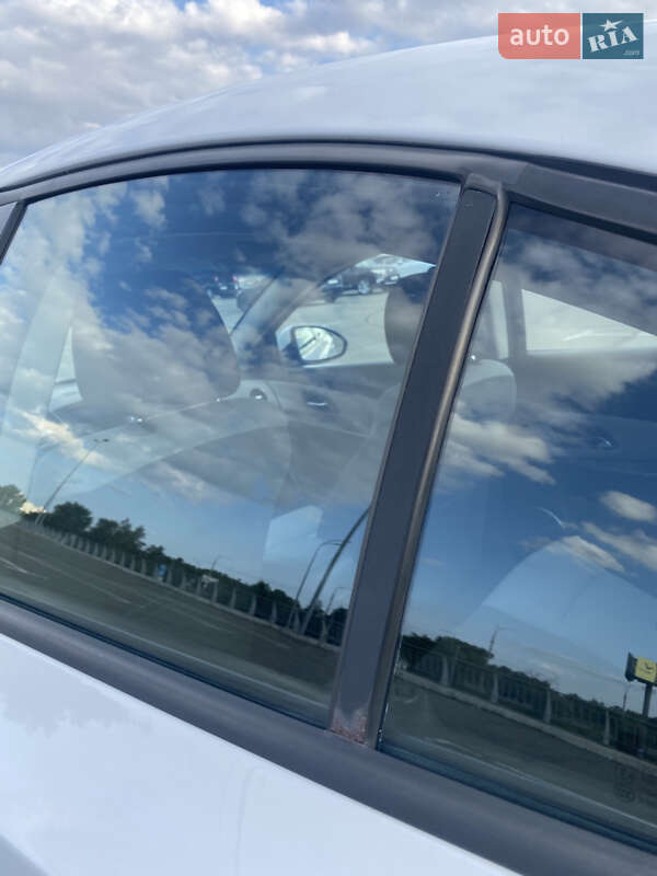 Седан Chevrolet Cruze 2009 в Киеве фото 18 Седан Chevrolet Cruze 2009 в Киеве