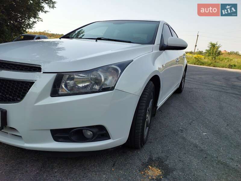 Седан Chevrolet Cruze 2011 в Виннице