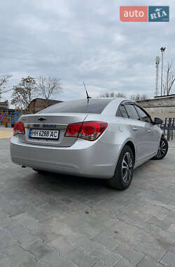 Седан Chevrolet Cruze 2011 в Одесі