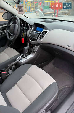 Седан Chevrolet Cruze 2011 в Одесі