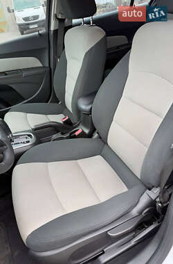 Седан Chevrolet Cruze 2011 в Одесі