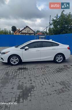 Седан Chevrolet Cruze 2018 в Жовкве