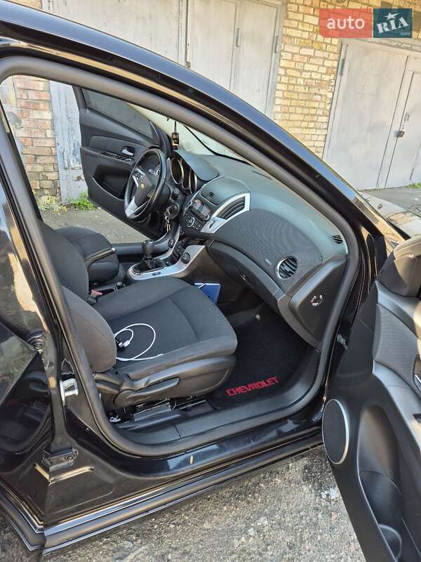 Хетчбек Chevrolet Cruze 2012 в Києві