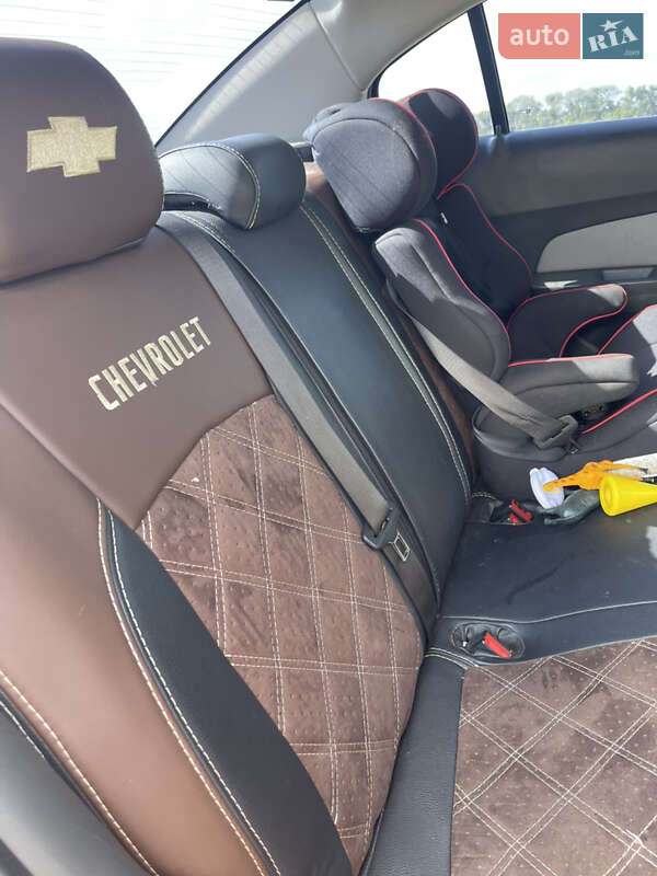 Седан Chevrolet Cruze 2010 в Полтаві