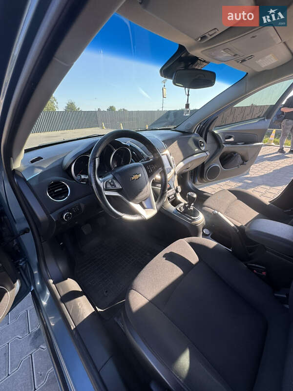 Седан Chevrolet Cruze 2014 в Кагарлыке