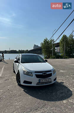 Седан Chevrolet Cruze 2011 в Києві