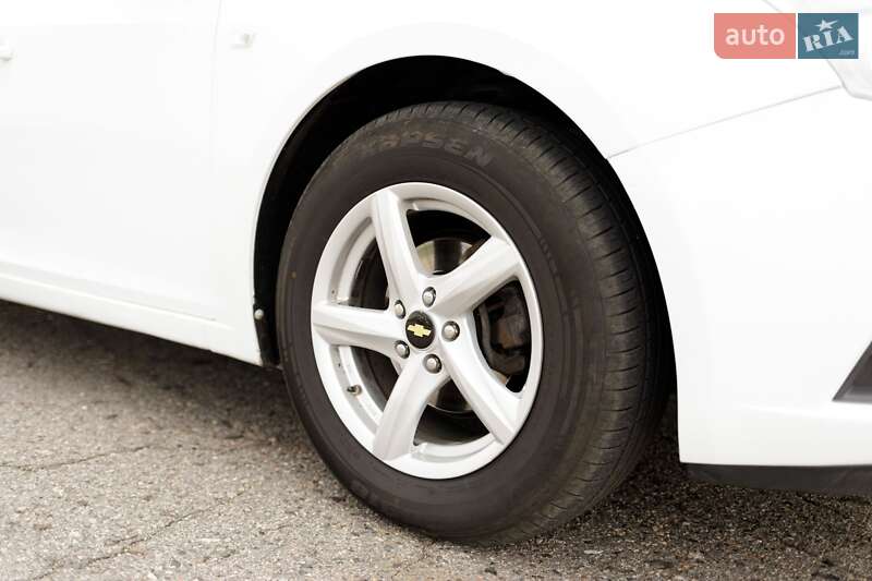 Седан Chevrolet Cruze 2012 в Котельві