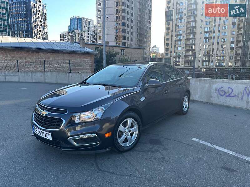 Седан Chevrolet Cruze 2015 в Києві