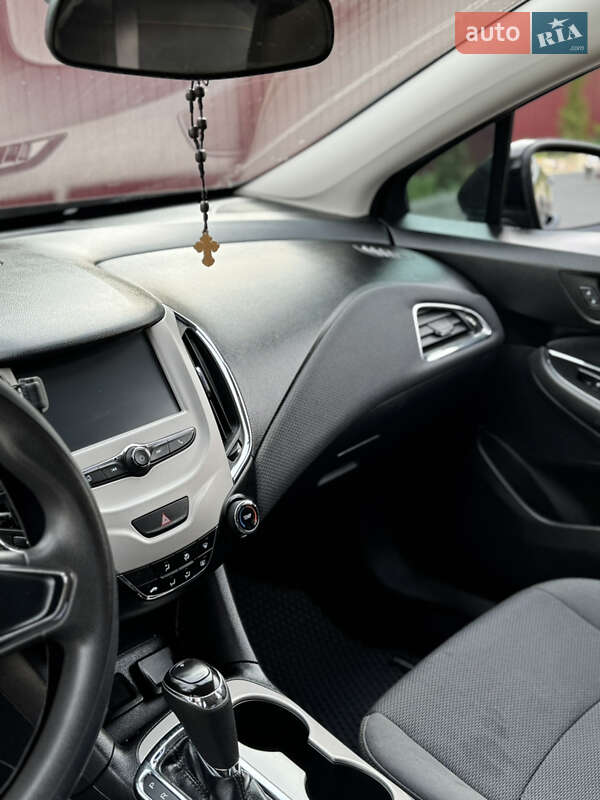 Седан Chevrolet Cruze 2017 в Львове фото 14 Седан Chevrolet Cruze 2017 в Львове