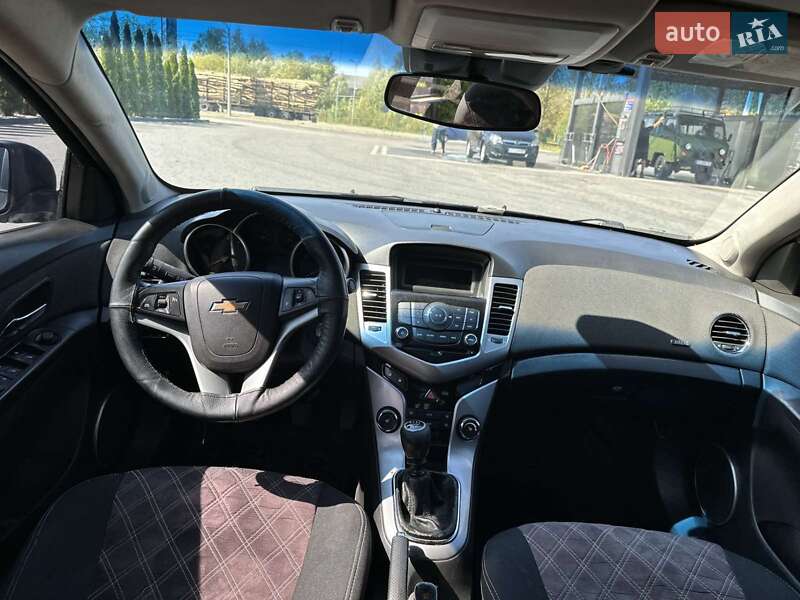 Седан Chevrolet Cruze 2011 в Івано-Франківську фото 9 Седан Chevrolet Cruze 2011 в Івано-Франківську