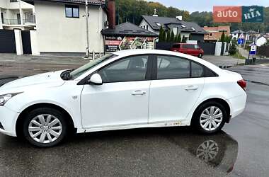 Седан Chevrolet Cruze 2012 в Львові