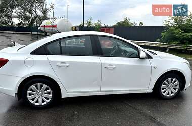 Седан Chevrolet Cruze 2012 в Львові