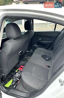 Седан Chevrolet Cruze 2012 в Львові