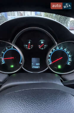 Седан Chevrolet Cruze 2011 в 