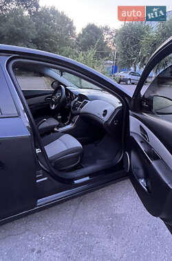 Седан Chevrolet Cruze 2011 в 