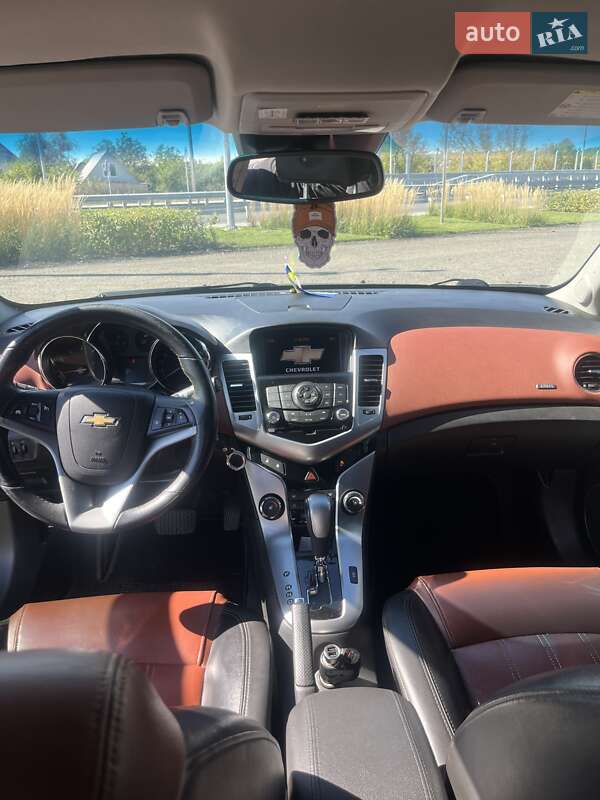 Седан Chevrolet Cruze 2011 в Ирпене