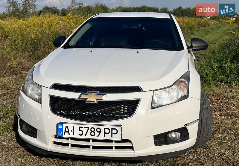 Седан Chevrolet Cruze 2015 в Борисполе