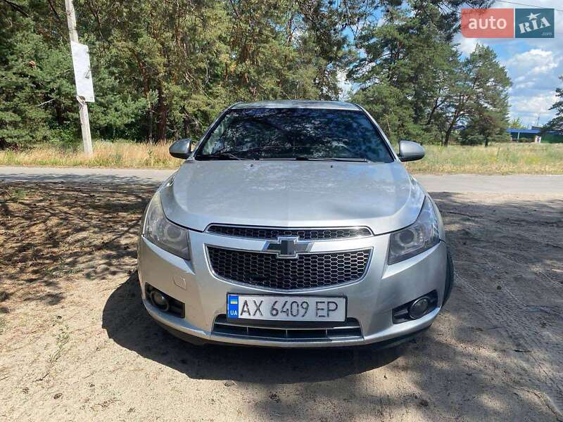 Седан Chevrolet Cruze 2011 в Днепре