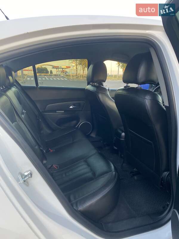 Седан Chevrolet Cruze 2012 в Николаеве фото 11 Седан Chevrolet Cruze 2012 в Николаеве