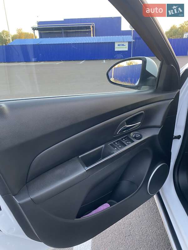 Седан Chevrolet Cruze 2012 в Николаеве фото 13 Седан Chevrolet Cruze 2012 в Николаеве