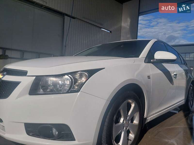 Седан Chevrolet Cruze 2010 в Броварах