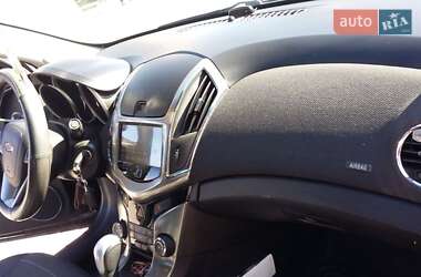 Седан Chevrolet Cruze 2013 в Львові