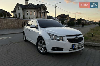 Седан Chevrolet Cruze 2011 в Ровно