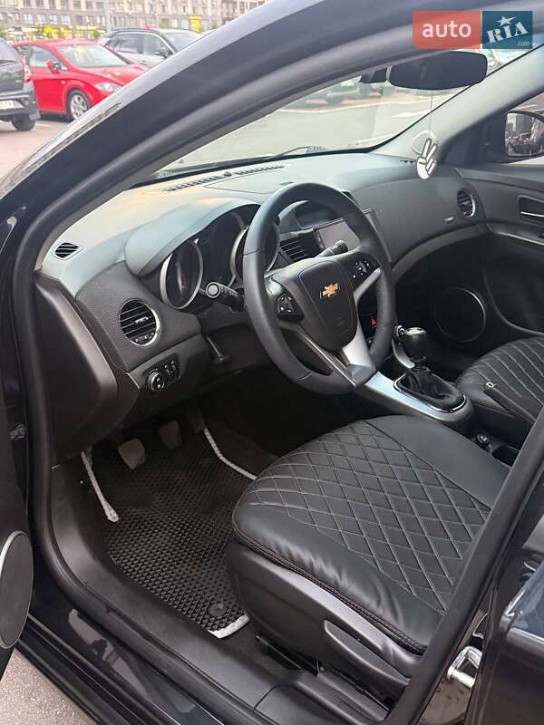 Седан Chevrolet Cruze 2012 в Киеве