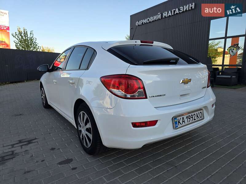 Хэтчбек Chevrolet Cruze 2011 в Киеве