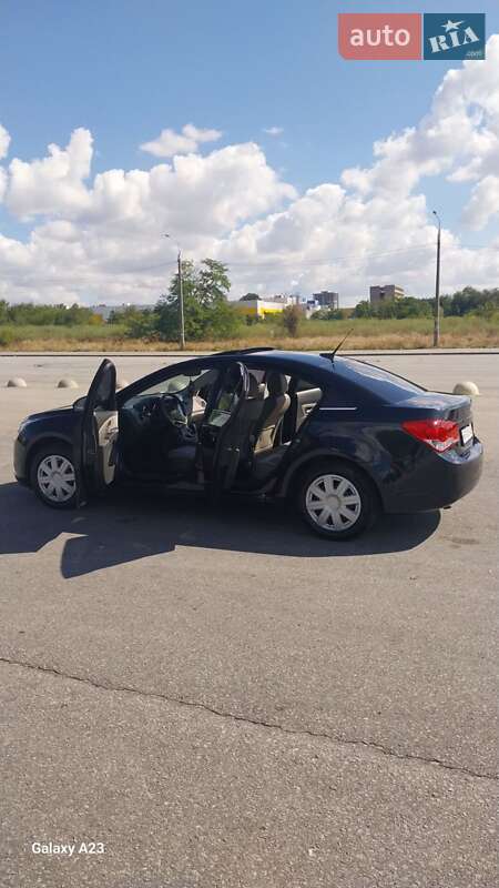 Седан Chevrolet Cruze 2010 в Запорожье фото 7 Седан Chevrolet Cruze 2010 в Запорожье