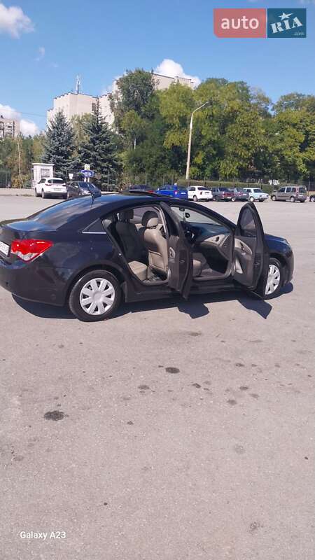 Седан Chevrolet Cruze 2010 в Запорожье фото 11 Седан Chevrolet Cruze 2010 в Запорожье