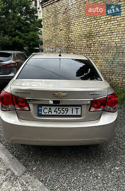 Седан Chevrolet Cruze 2011 в 