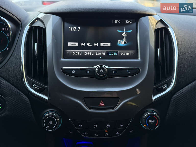 Седан Chevrolet Cruze 2017 в Одесі