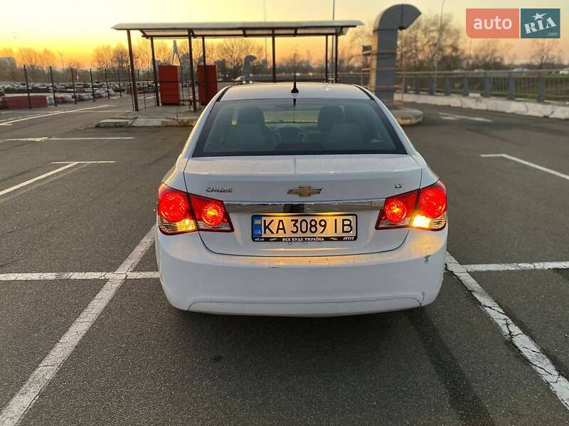 Седан Chevrolet Cruze 2013 в Киеве фото 7 Седан Chevrolet Cruze 2013 в Киеве